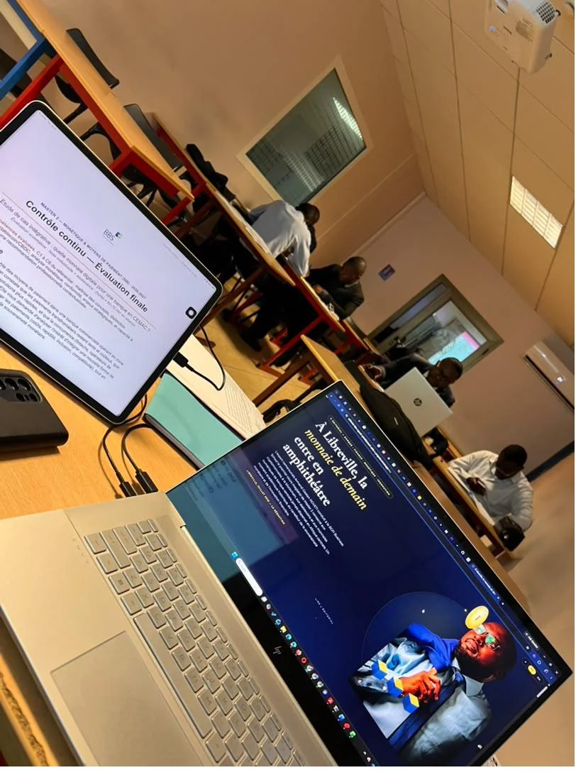 Postes de travail des cadres en formation